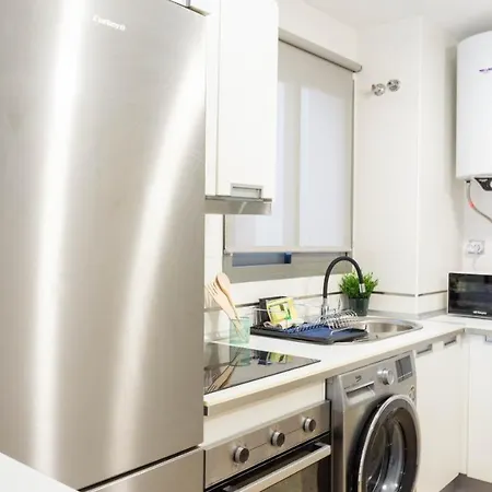 Luxury Apartment Dos Aceras Malaga Exterior photo